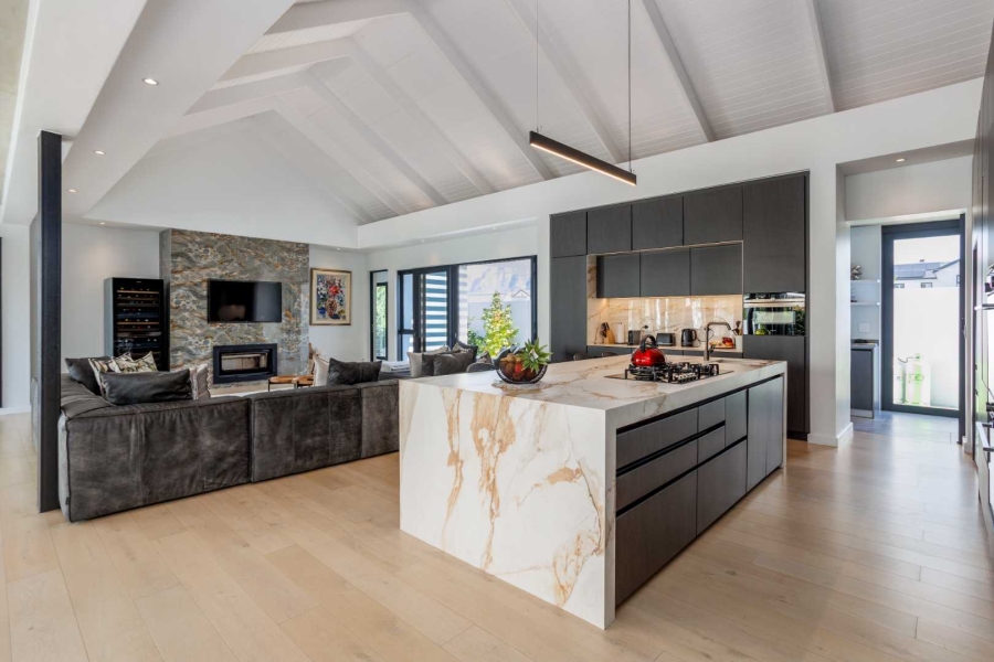 To Let 5 Bedroom Property for Rent in Val De Vie Estate Western Cape